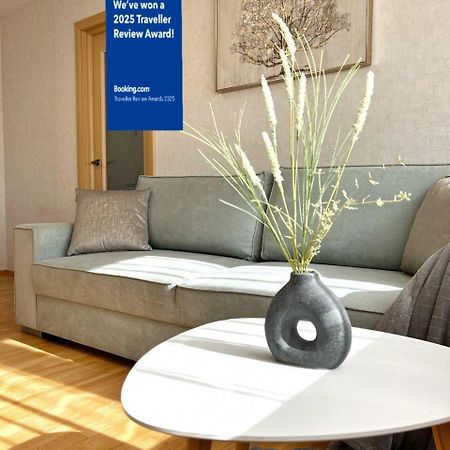 New Apartment With A View In The Town Center 나르바 외부 사진